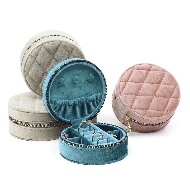 Travel Accessories Display - Portagioie da viaggio in velluto con
