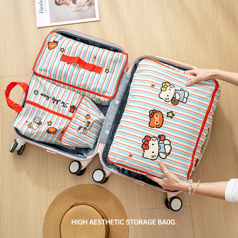 Borse da Viaggio a Righe Hello - Travel Accessories Wholesale recensione e prezzo