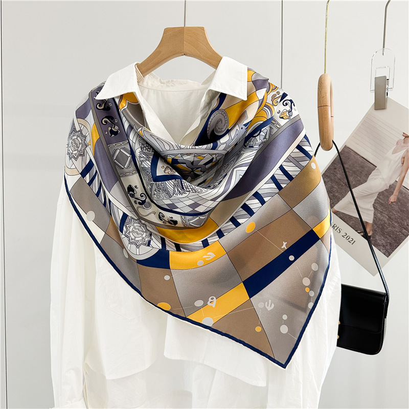 Foulard Quadrato in Seta da Do - Travel Accessories Neck recensione e prezzo